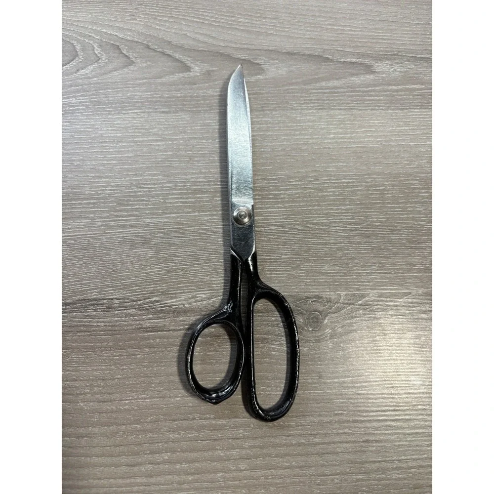 Vintage Heavy Duty Tailor Shears Fabric Scissors Black Handle Taiwan Crafting